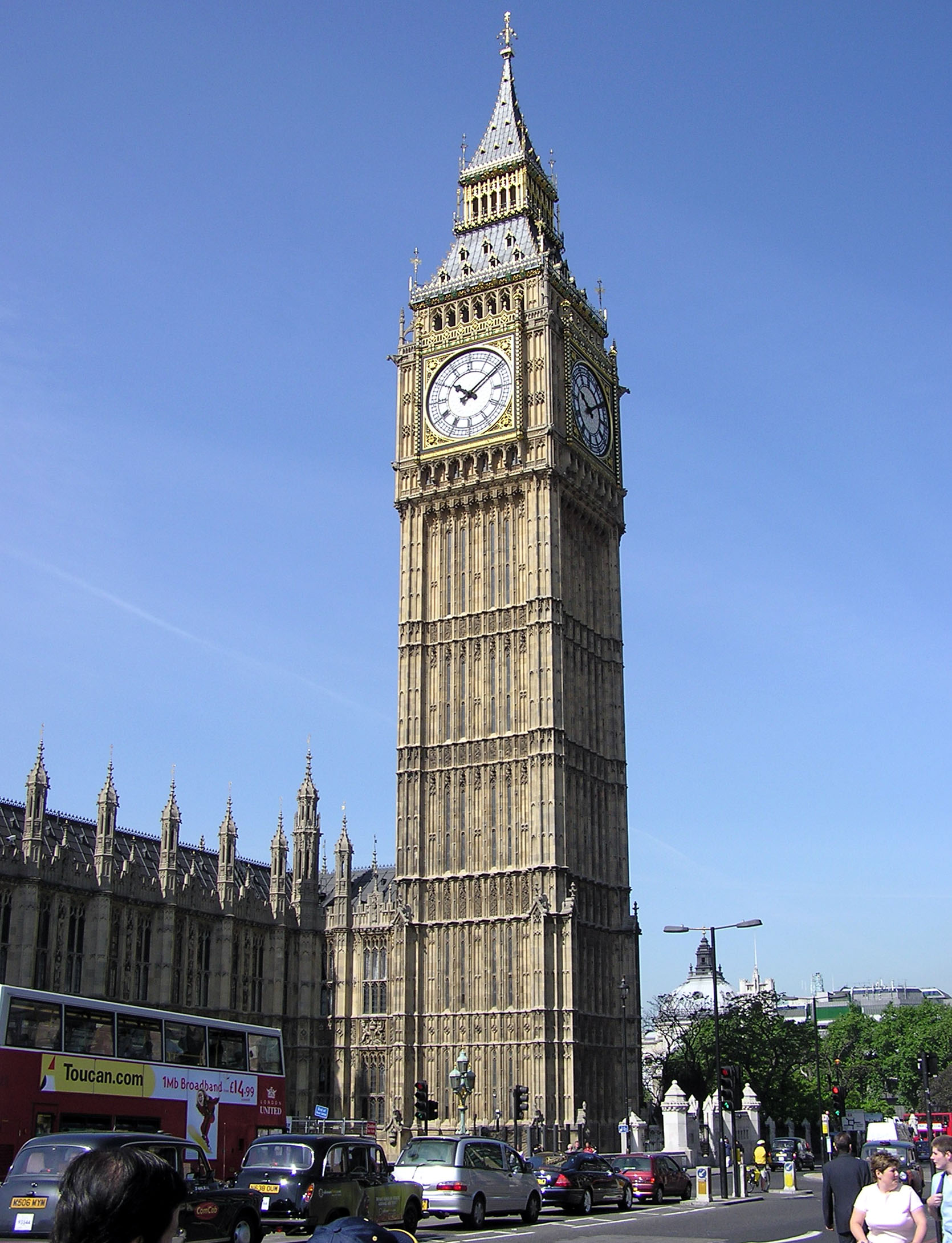 Время в лондоне и москве. Биг-Бен (башня Елизаветы). Достопримечательности Великобритании Биг Бен. Лондонская башня Биг Бен. Башня Биг Бен в Лондоне фото.